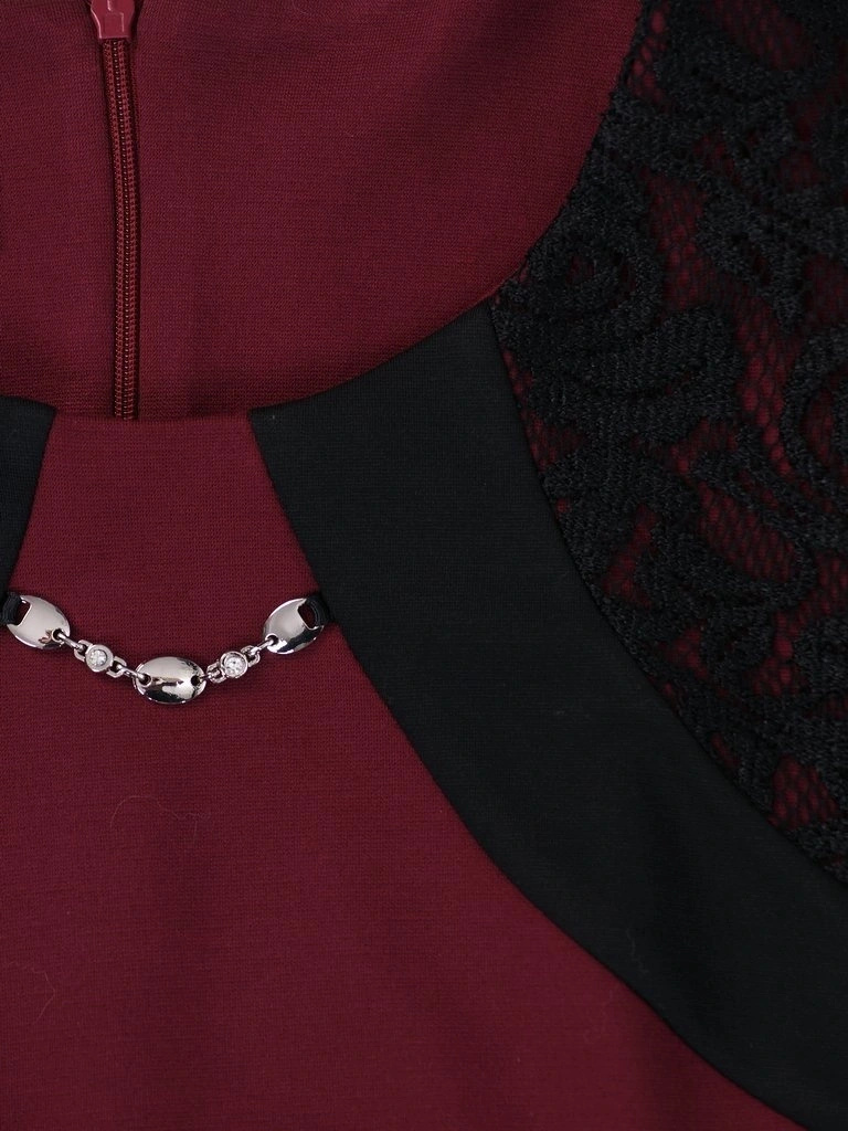 Elegancka sukienka midi o prostym kroju bordowo-czarna – modelujące sylwetkę wstawki z koronką 14700