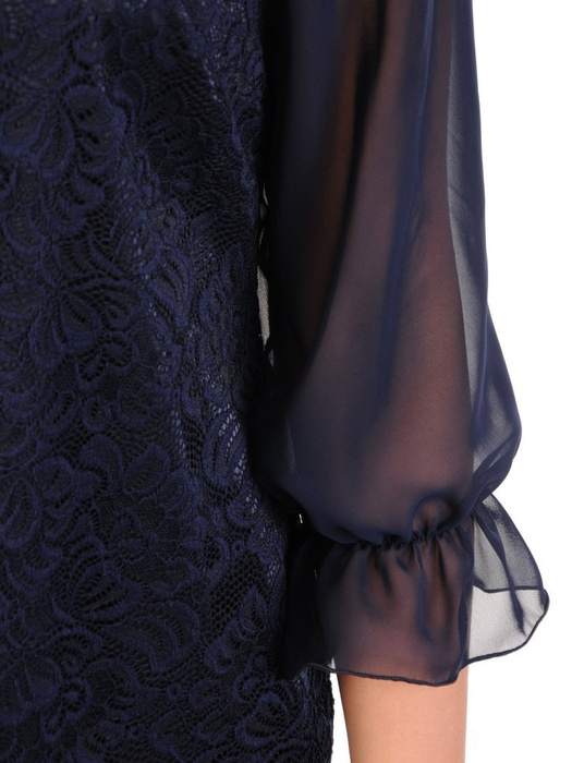 Koronkowa sukienka z szyfonowymi rękawami i falbanami 28602