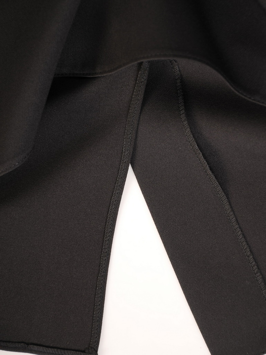 Sukienka wyjściowa, czarna kreacja z łączonych tkanin 33698
