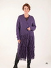 Elegancki sweter damski rozpinany w kolorze fioletowym – luźny fason z modnymi frędzlami 40461