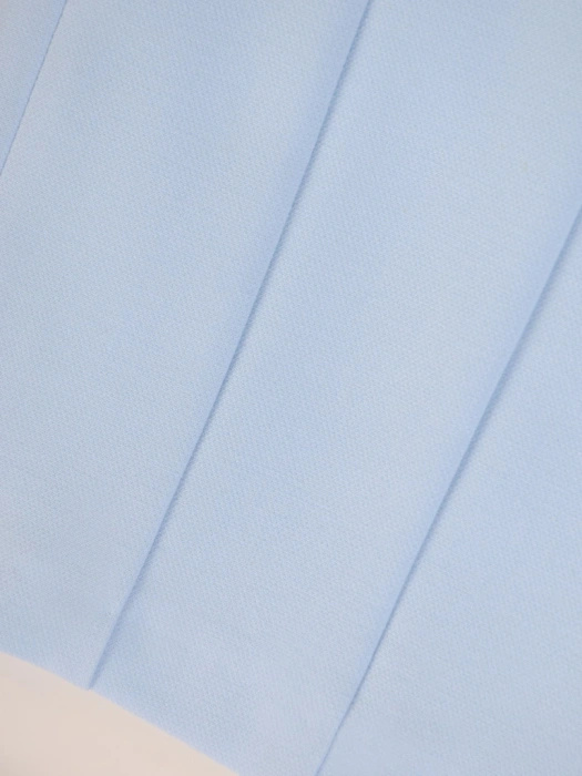 Elegancka błękitna spódnica o prostym kroju – wysmuklający fason z rozcięciem na jesień 33572