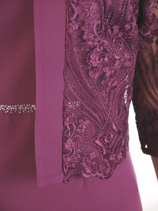 Elegancki fioletowy komplet, prosta sukienka z koronkowym żakietem 33521
