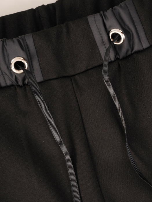Czarne spodnie z dzianiny z ozdobnym wiązaniem 31056
