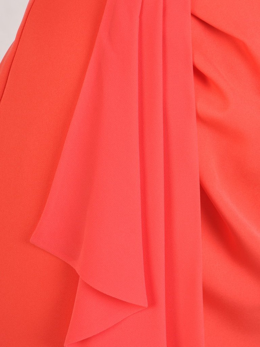 Koralowa elegancka sukienka, kreacja z modnym wiązaniem na plecach 28197