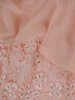 Koronkowa sukienka z szyfonowym szalem 14880, pastelowa kreacja na wesele.